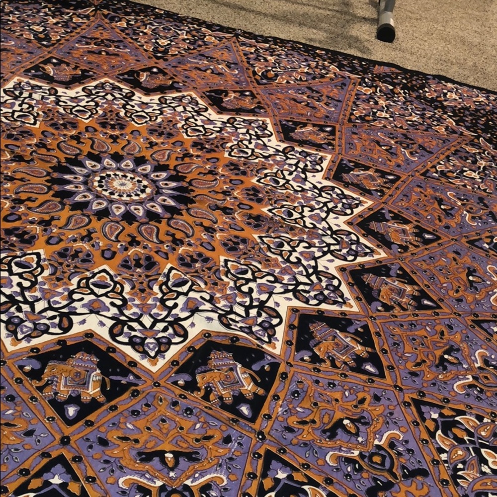 Elephant tapestry - Picture 2 of 3